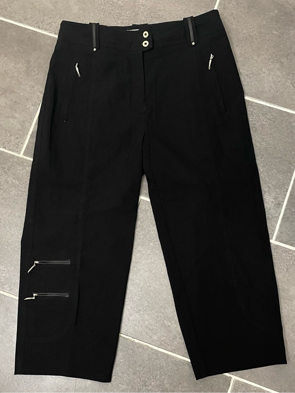 Jamie Sadock 22” Capri Pants size 8